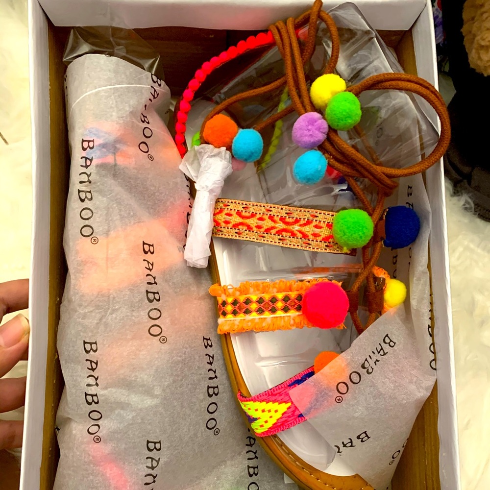 NWT rainbow boho bamboo sandals 7 1/2